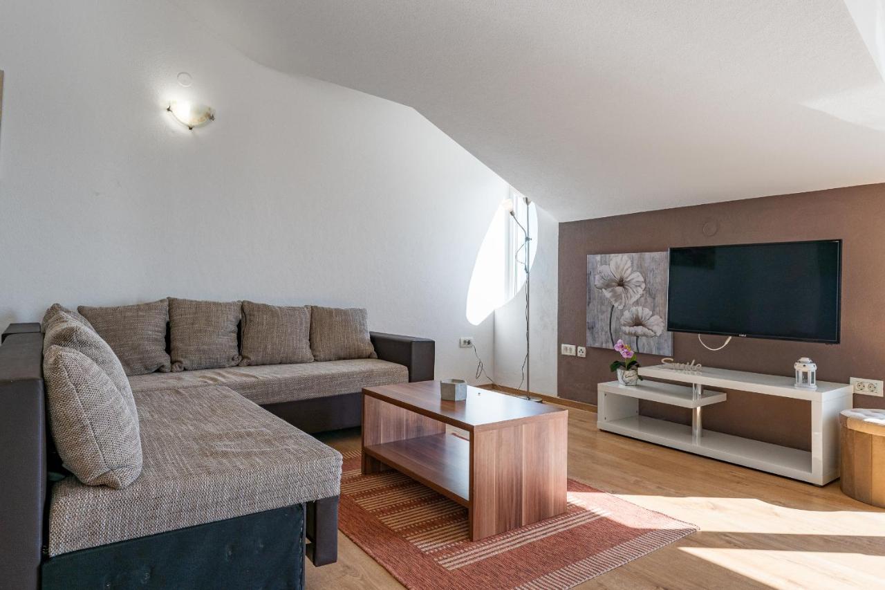 Villa Mirela Петрчане Экстерьер фото