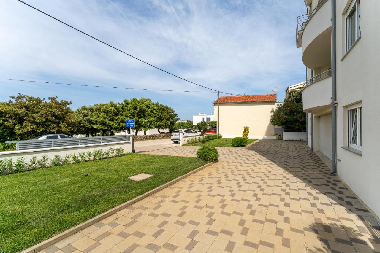 Villa Mirela Петрчане Экстерьер фото